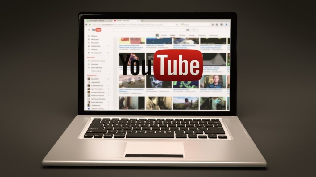 4.000 horas assistidas de YouTube