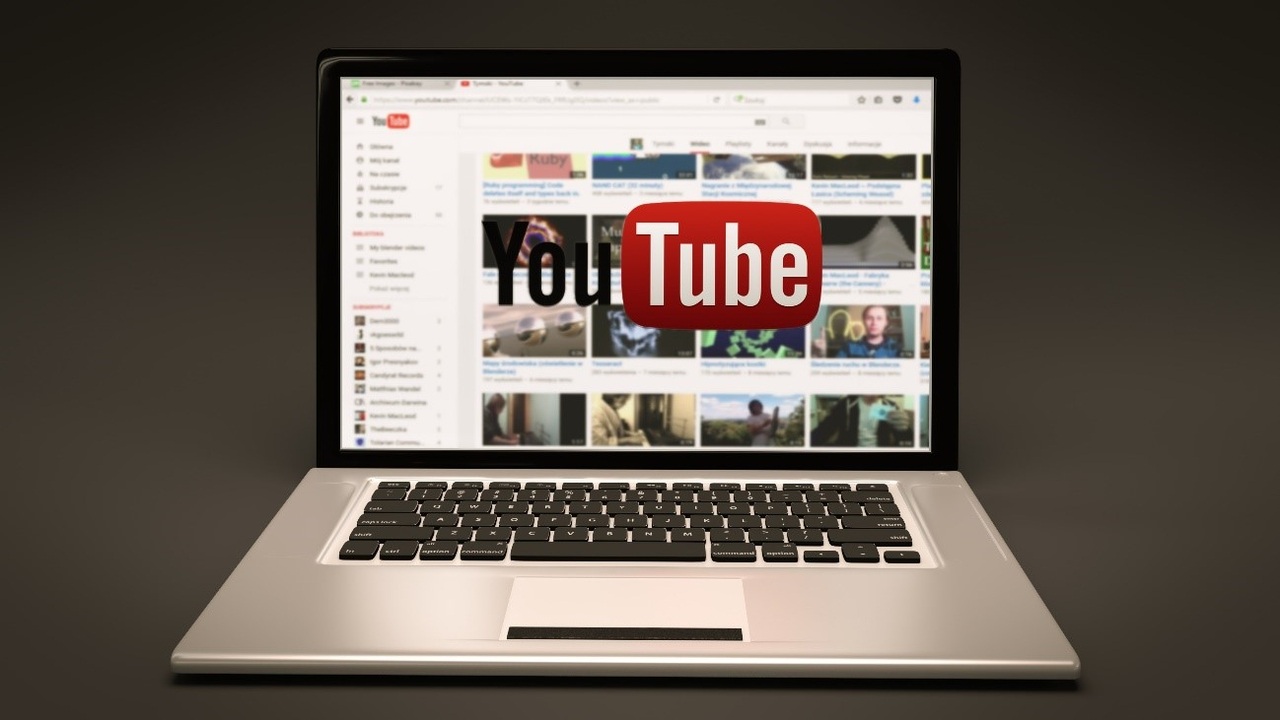 4.000 horas assistidas de YouTube
